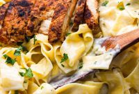 Decadent Chicken Alfredo Pasta
