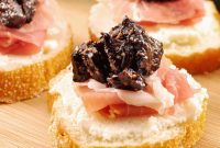 Fig and Prosciutto Crostini with Creamy Ricotta