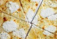 Creamy Garlic New York White Pizza