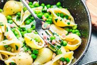 Creamy Shell Pasta with Pancetta and Peas