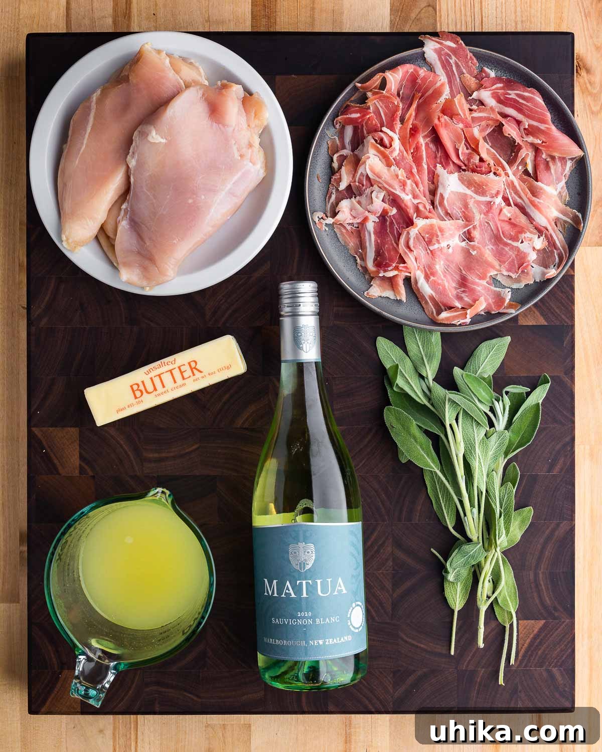 Prosciutto and Sage Chicken Saltimbocca 3 Ingredients for Chicken Saltimbocca: chicken breasts, prosciutto, butter, chicken stock, wine, and fresh sage.