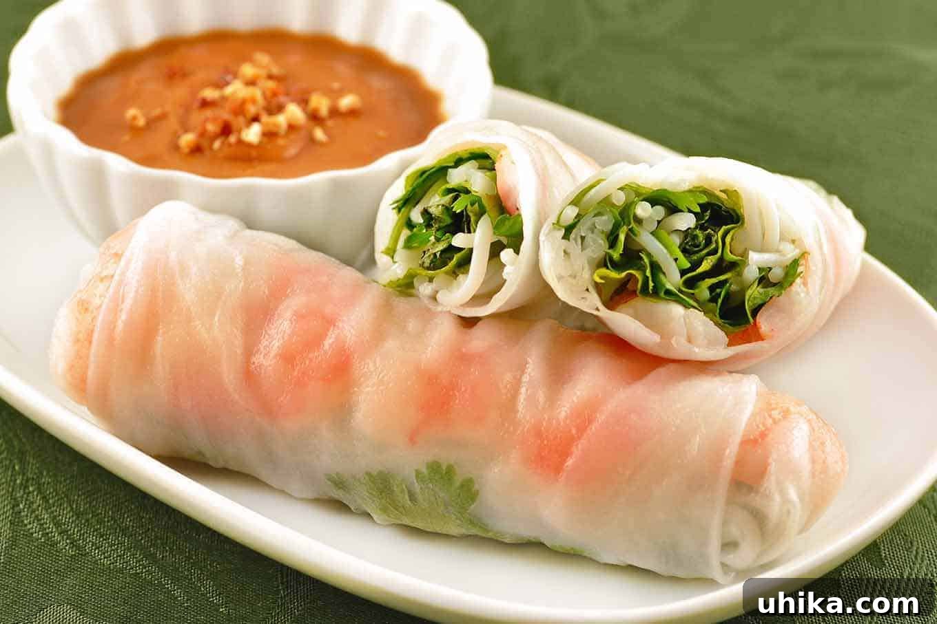Fresh Vietnamese Shrimp Wraps 2 Delicious Vietnamese Summer Rolls with Shrimp and Peanut Dipping Sauce