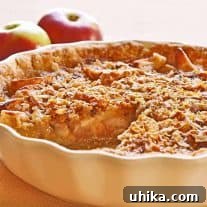 Sour Cream Apple Pie with Norwegian Gjetost