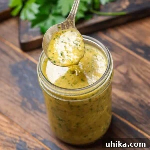Italian vinaigrette recipe featured image.