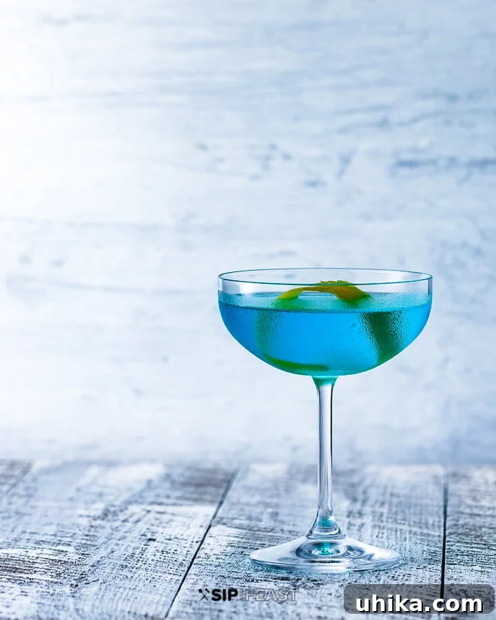 Coupe glass with Angelo Azzurro cocktail